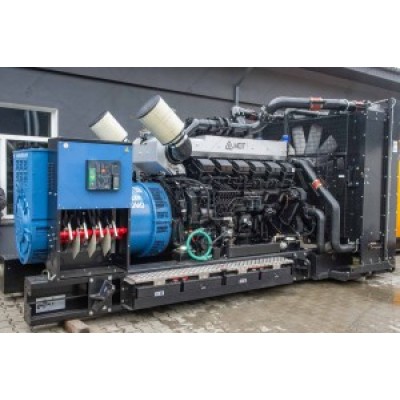 Дизельный генератор KOHLER SDMO T-1650 1320 кВт открытого типа