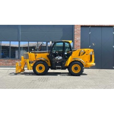 Телескопический погрузчик JCB 540-170 2017 г. 55 кВт. 4554,4 м/ч. № 3689 L